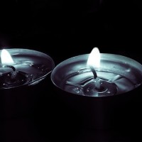 candles-782387_640